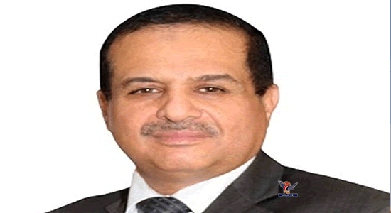 وزير النقل: هبوط طائرة اليمنية في مطار صنعاء ليلاً يؤكد جهوزيته التشغيلية والفنية